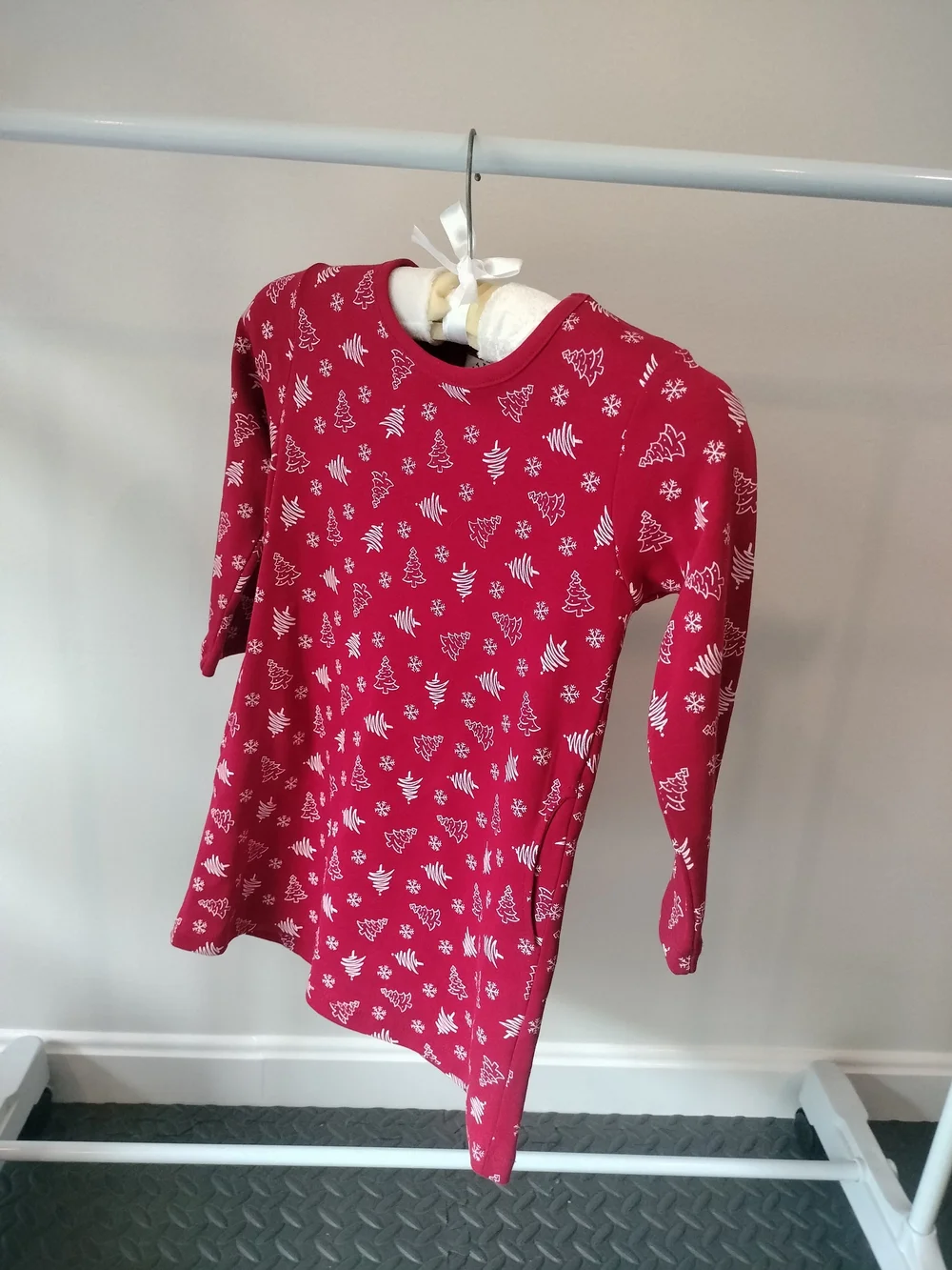 Luigi Kids cozy red